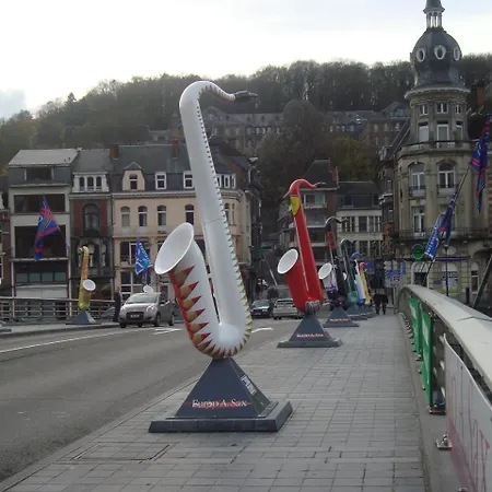 Hotel La Clochette Celles (Namur)