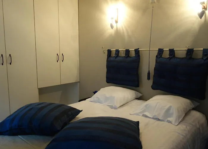 La Clochette Hotel *